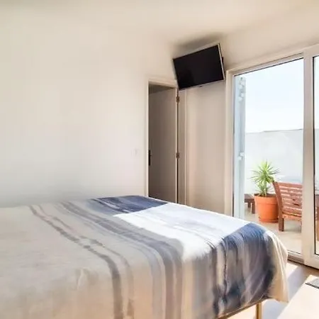 Cozy House In Mindelo By Lovelystay بيت للعطل