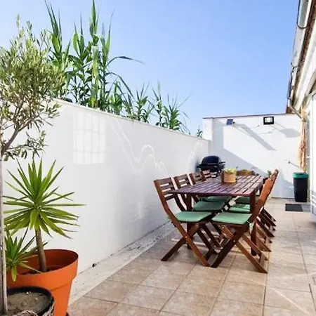 Cozy House In Mindelo By Lovelystay Casa de Férias Mindelo